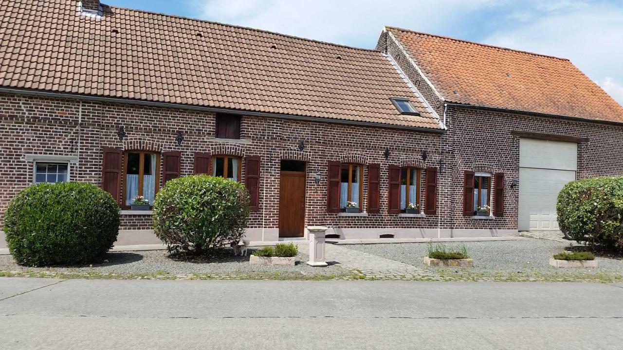Au Trieu Hotell Wannebecq Eksteriør bilde