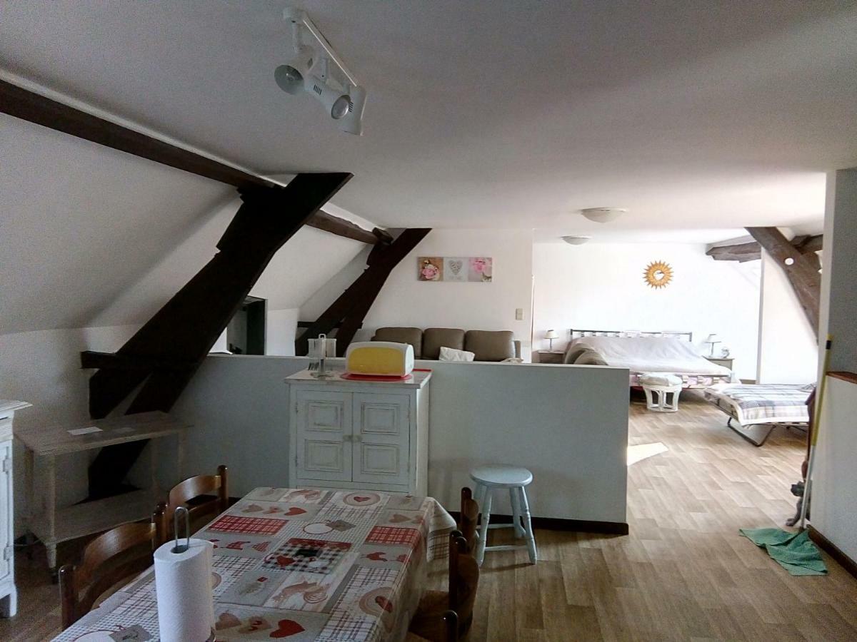 Au Trieu Hotell Wannebecq Eksteriør bilde